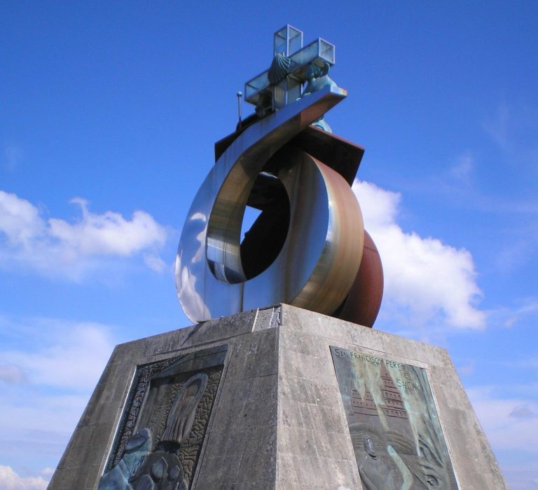 The monument on the Monte do Gozo, at the entrance to Santiago de Compostela